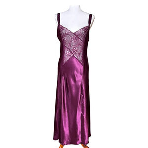 Victoria’s Secret VTG Gold Label Satin Lace Purple Maxi Slip Dress Front Slit M